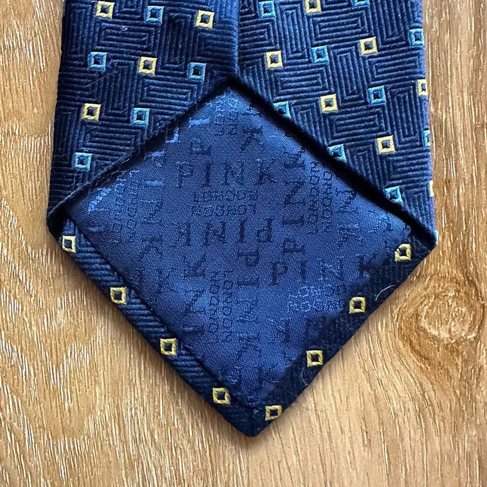 THOMAS PINK Vintage Tie Made by Charles Hill